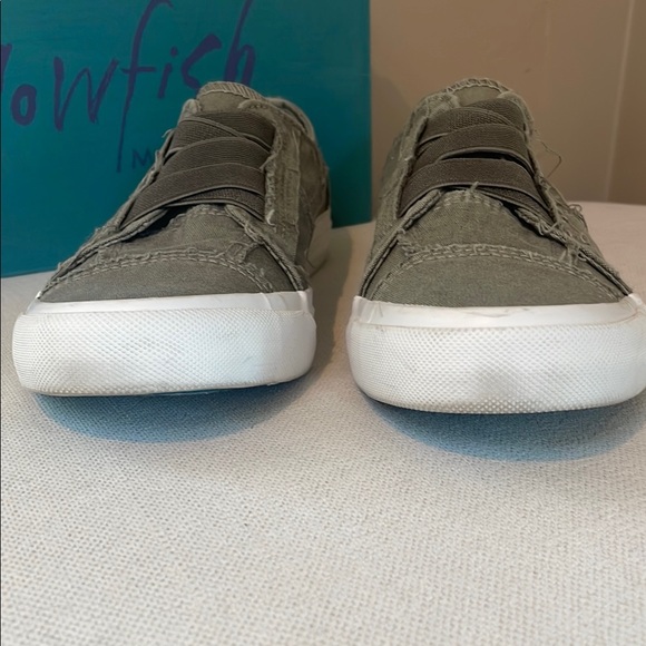 Blowfish Marley Grey Wash Casual Sneakers size 8.5 - Picture 3 of 11